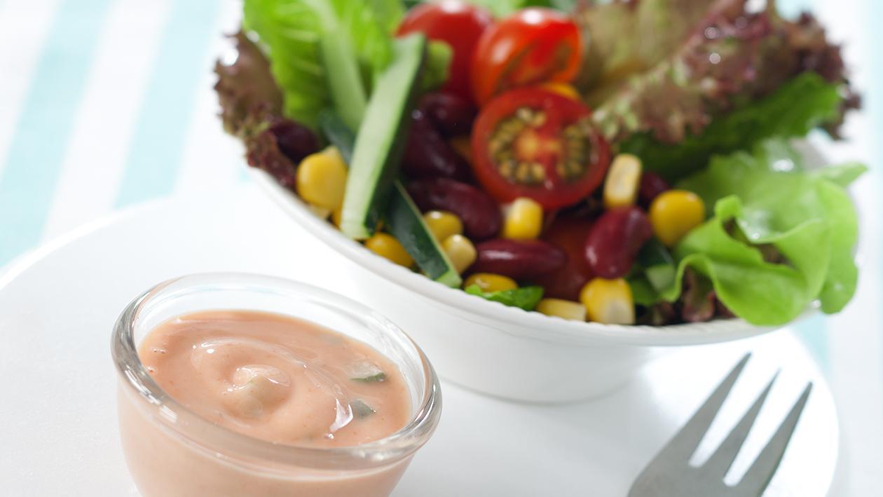 Salad with Thousand Island Salad with Thousand Island