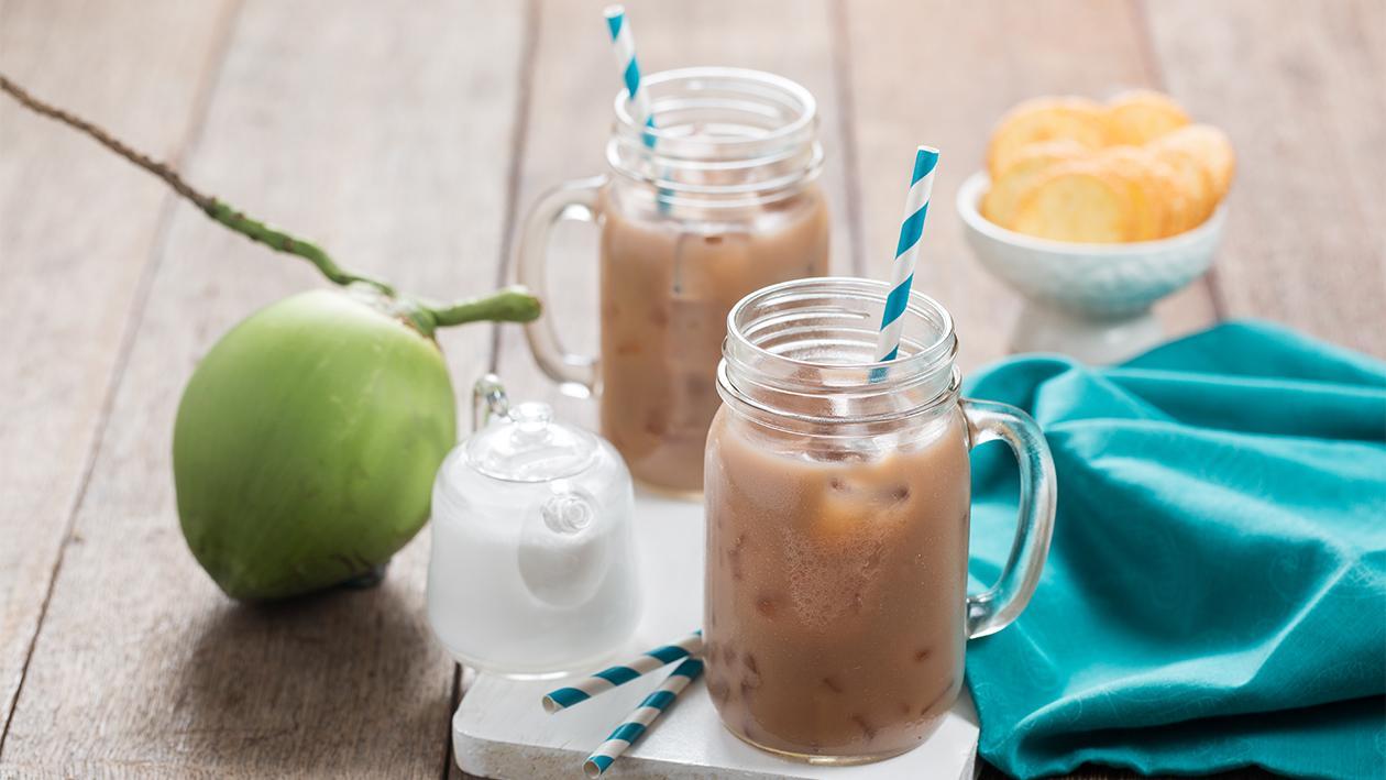 Special Ice Tea with Coconut Milk Special Ice Tea with Coconut Milk