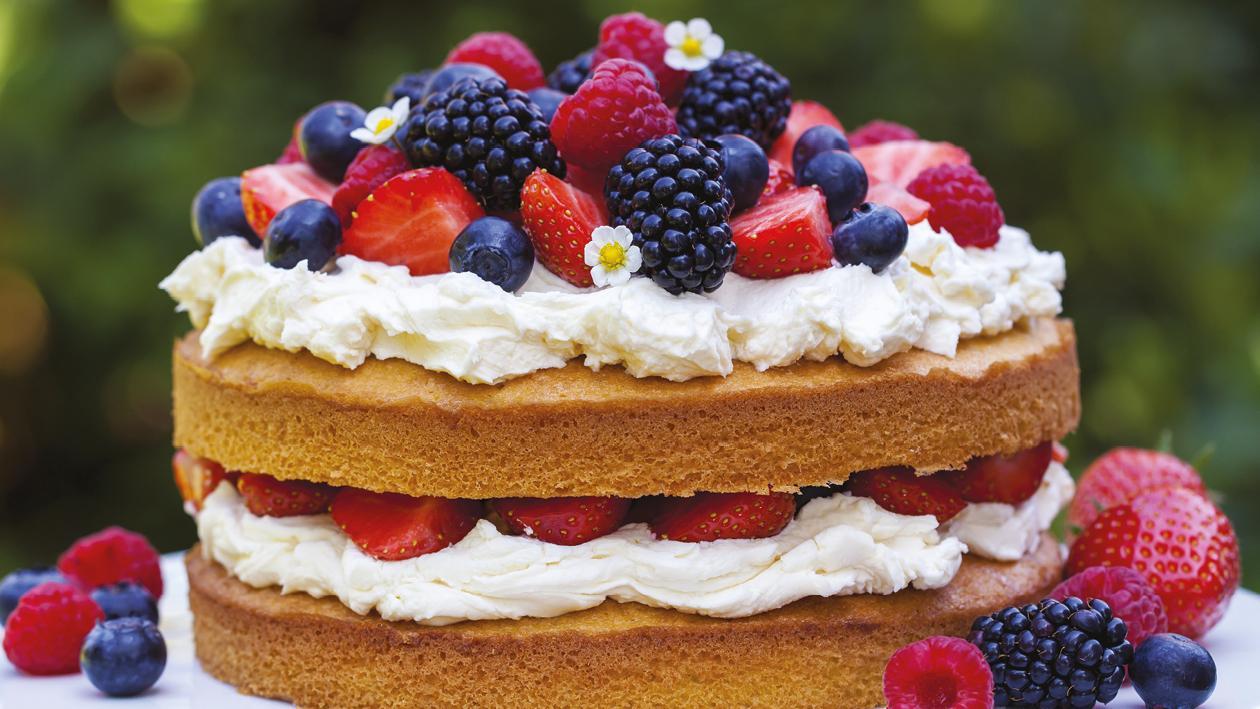 Summer berry naked cake Summer berry naked cake