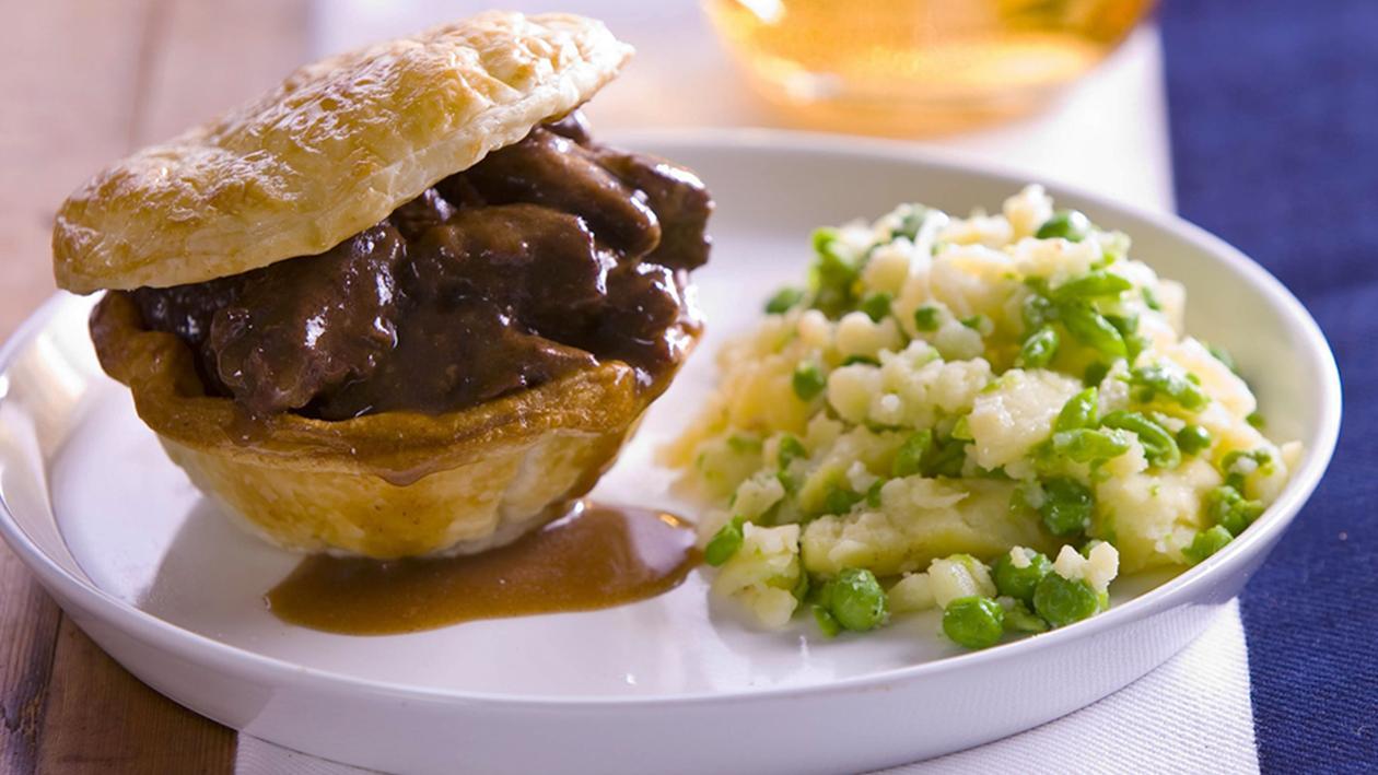Beef Bourguignon Pies with Pea and Potato Crush – Recipe Beef Bourguignon Pies with Pea and Potato Crush – Recipe