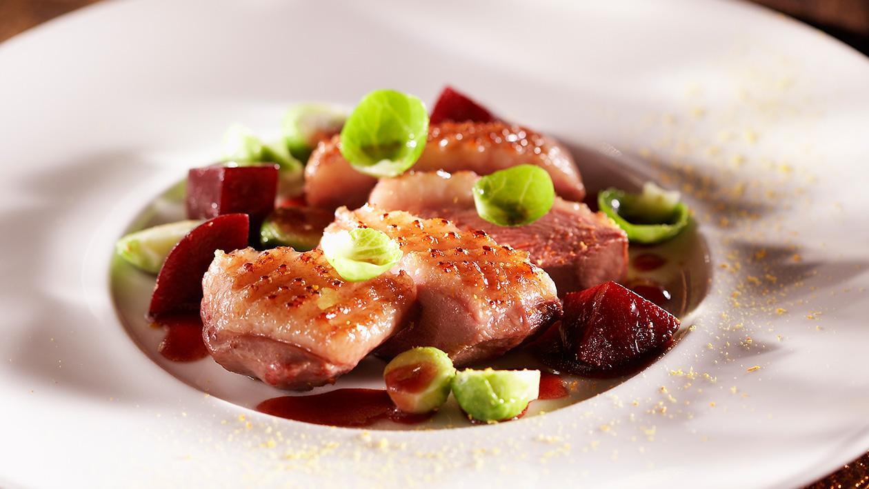 Duck Breast with Beetroot, Orange and Balsamic Vinegar – Recipe Duck Breast with Beetroot, Orange and Balsamic Vinegar – Recipe