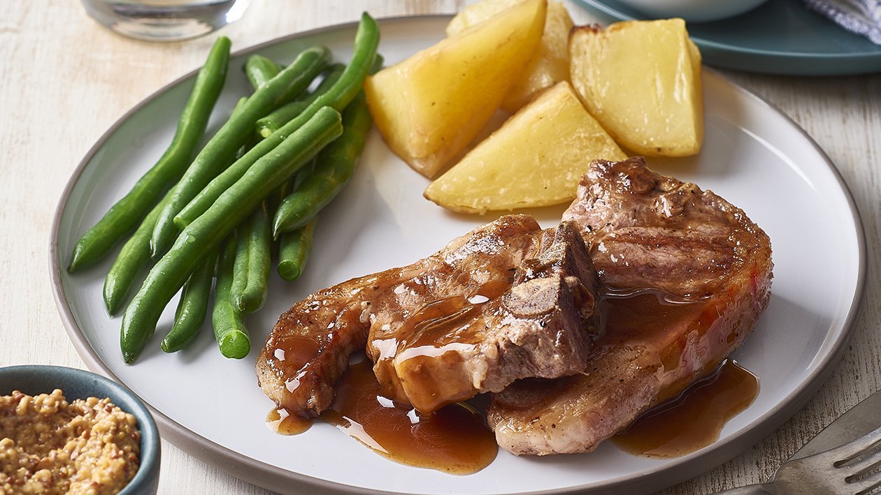 Lamb Loin Chops with Roast Potatoes and Cider Gravy – Recipe | Unilever ...