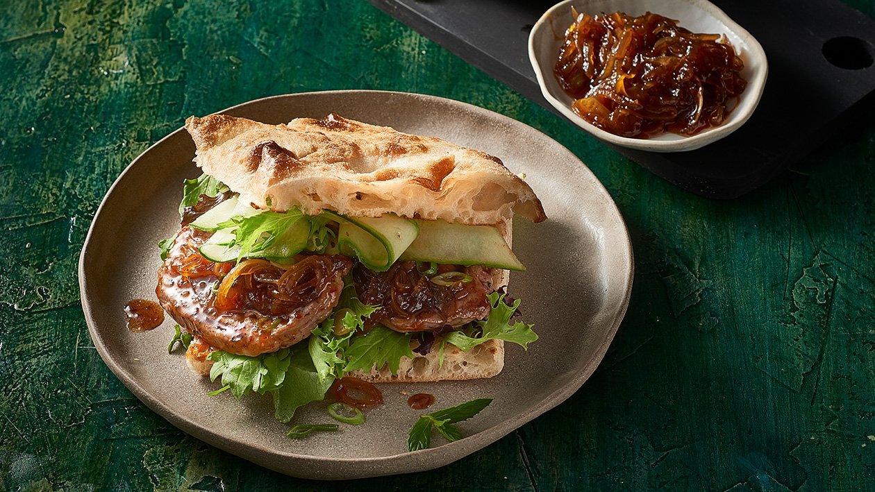 Lamb Steak Sandwich and Sticky Tomato Mint Jam – Recipe Lamb Steak Sandwich and Sticky Tomato Mint Jam – Recipe