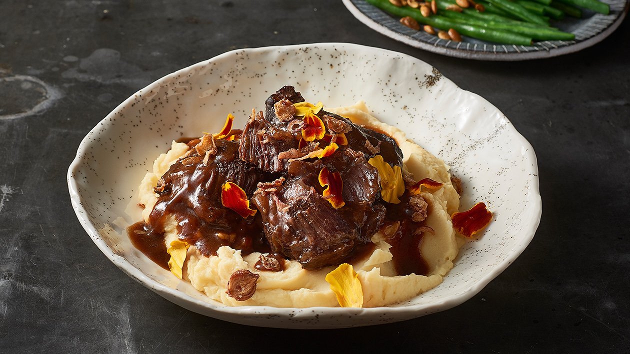 mexican-braised-beef-cheeks-recipe-unilever-food-solutions