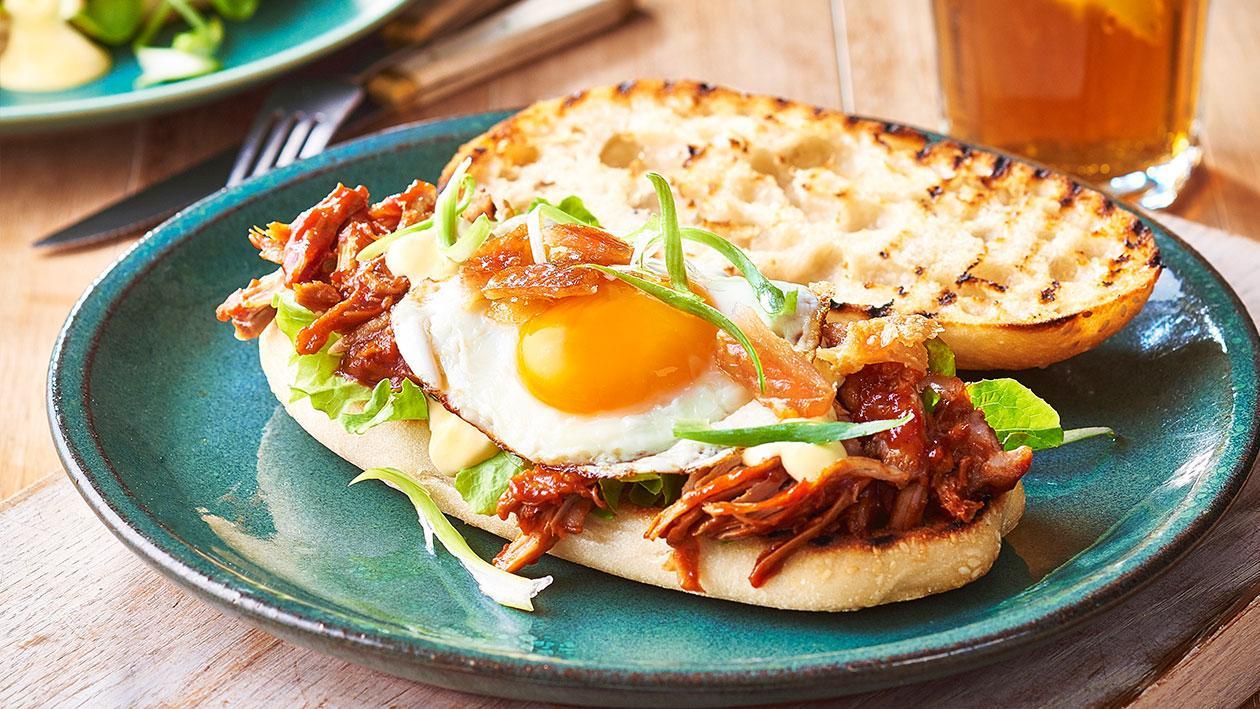 Pulled Pork Eggs Benny Roll – Recipe Pulled Pork Eggs Benny Roll – Recipe