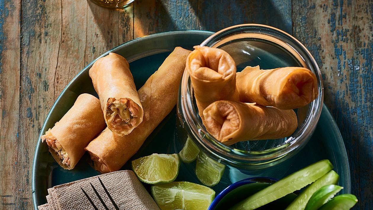 Smoked Salmon and Cream Cheese Spring Rolls – Recipe Smoked Salmon and Cream Cheese Spring Rolls – Recipe