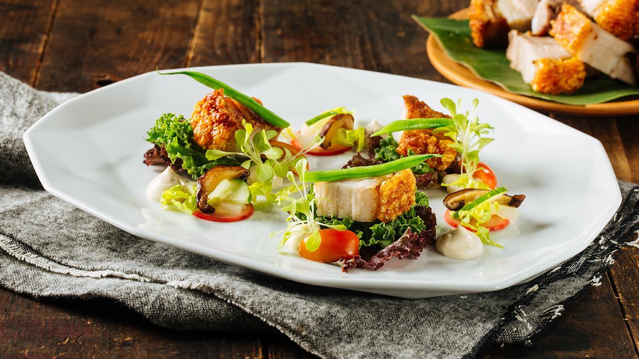 Bagnet Salad with Lemon Garlic Aioli Bagnet Salad with Lemon Garlic Aioli