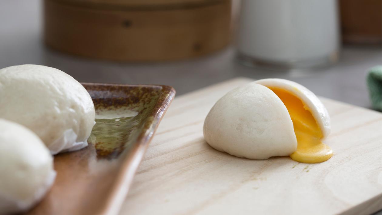 Salted Egg Custard Buns Salted Egg Custard Buns