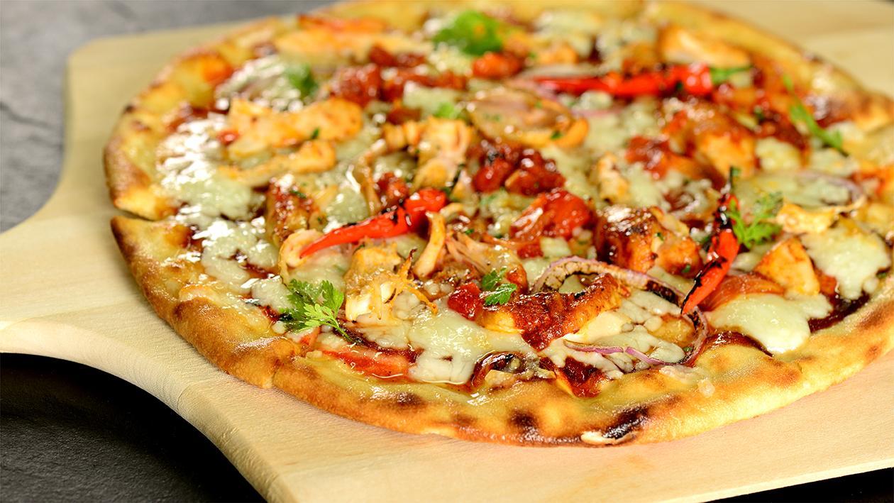 BBQ Chicken Pizza with Charcoal Chili and Onions BBQ Chicken Pizza with Charcoal Chili and Onions