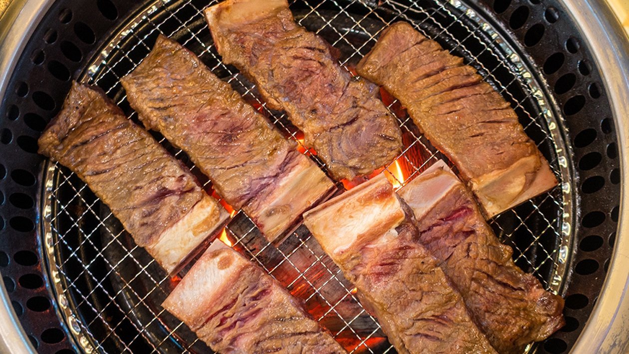 Korean Beef Ribs (Galbi Gui) Korean Beef Ribs (Galbi Gui)