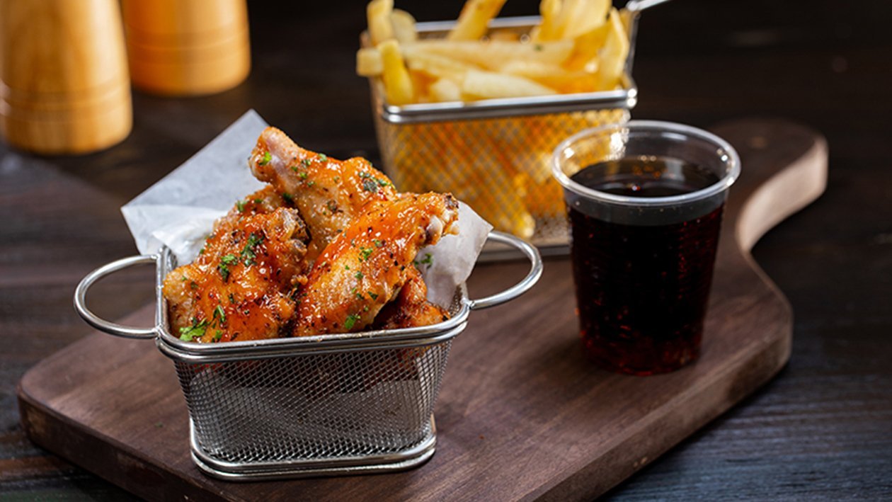 Sriracha Hot Wings Sriracha Hot Wings