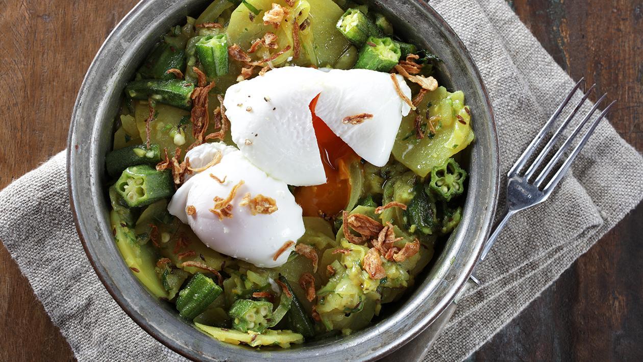 Ramadan Special: Okra and Eggs on Potatoes Recipe Ramadan Special: Okra and Eggs on Potatoes Recipe