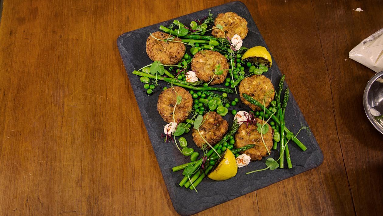 Smoked Mackerel Potato Cakes with Horseradish Cream Recipe Smoked Mackerel Potato Cakes with Horseradish Cream Recipe