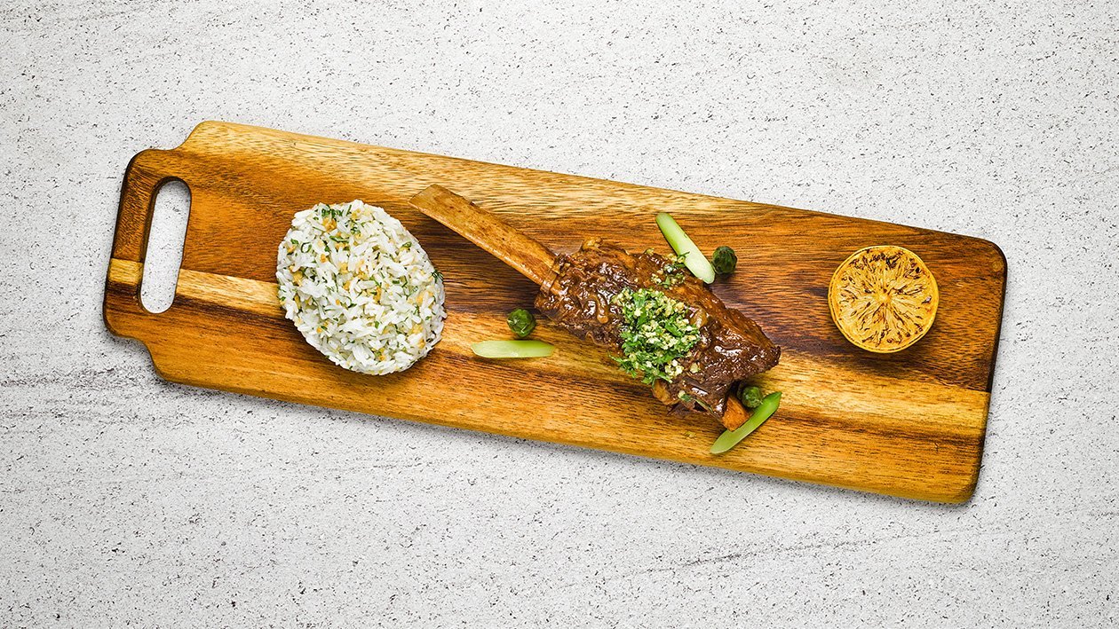 Braised Beef Short Ribs with Gremolata and Garlic Rice Braised Beef Short Ribs with Gremolata and Garlic Rice