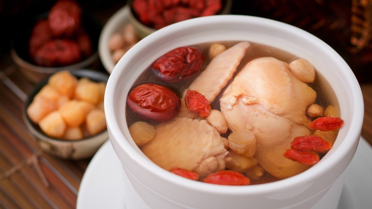 Chicken, Cordyceps Flower, Ginseng Soup Base Chicken, Cordyceps Flower, Ginseng Soup Base