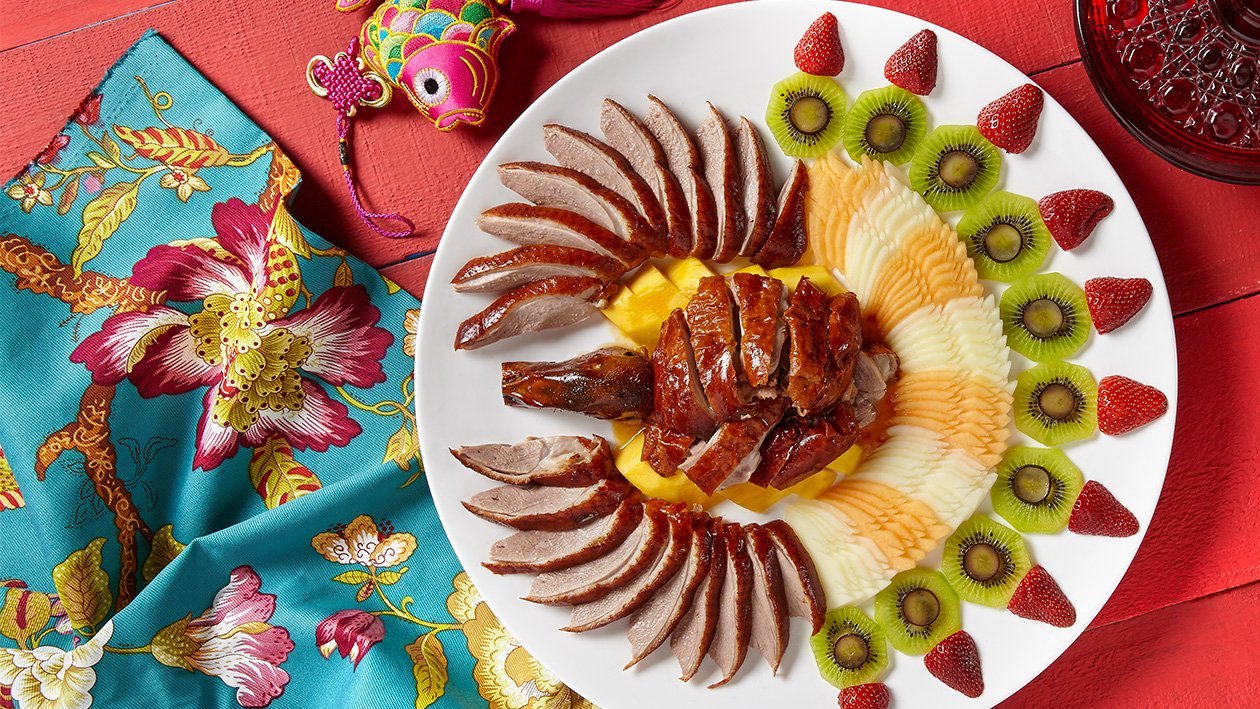Roasted Duck with Fresh Fruits Roasted Duck with Fresh Fruits