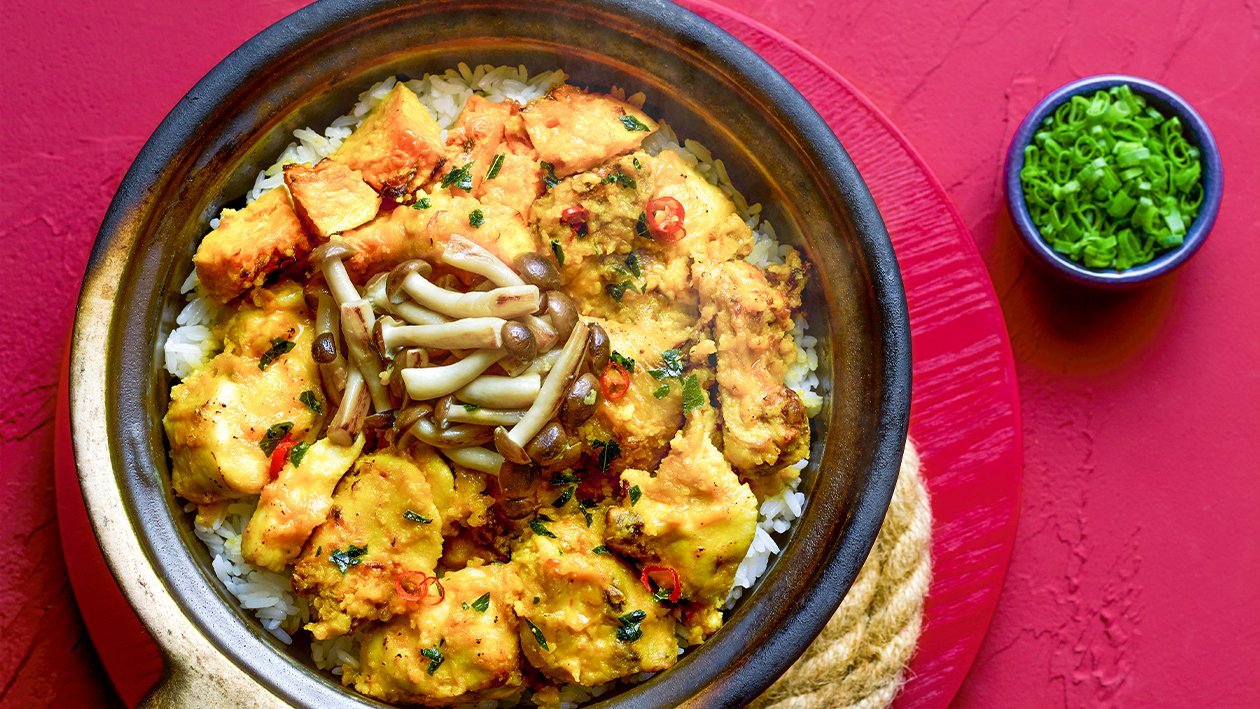 Salted Egg Clay Pot Rice Salted Egg Clay Pot Rice