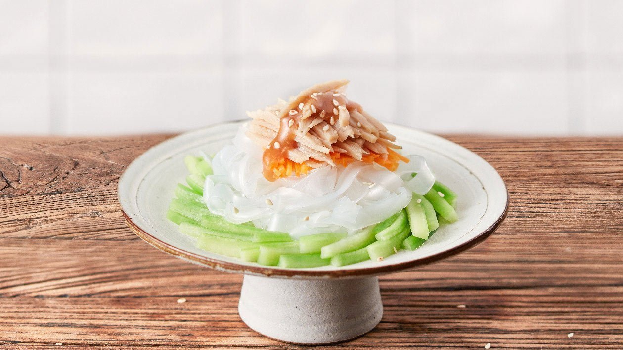 Vegetarian Shredded Chicken and Cold Noodles Vegetarian Shredded Chicken and Cold Noodles