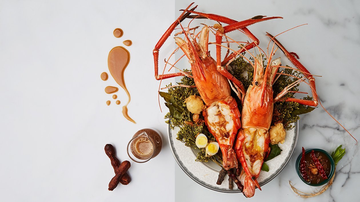 Grilled shrimp with Siamese neem and tamarind sauce Grilled shrimp with Siamese neem and tamarind sauce
