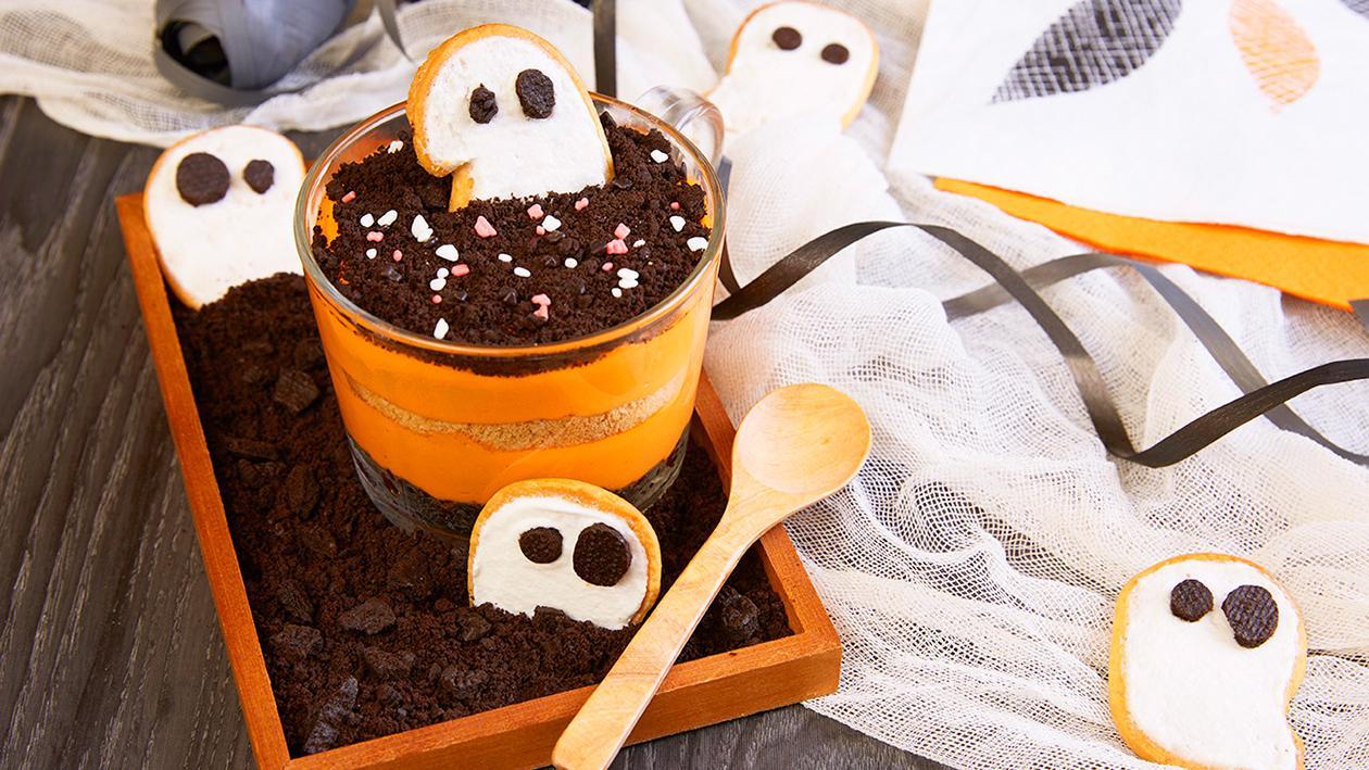 Spooky Thai tea mousse Spooky Thai tea mousse