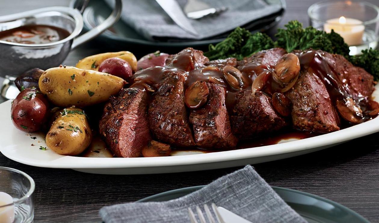 Chateaubriand for Two with Smoky Scotch Sauce – recipe | Unilever Food ...