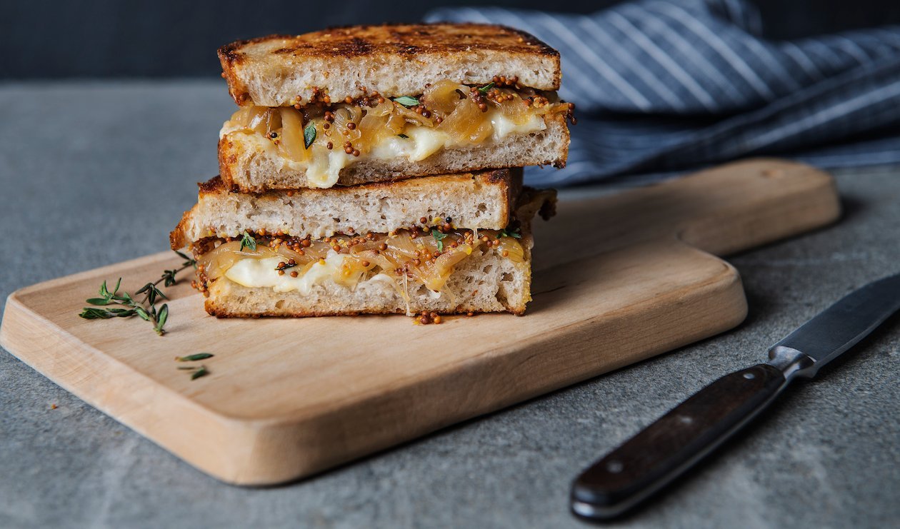 Grilled Cheese with Caramelized Onions – recipe Grilled Cheese with Caramelized Onions – recipe