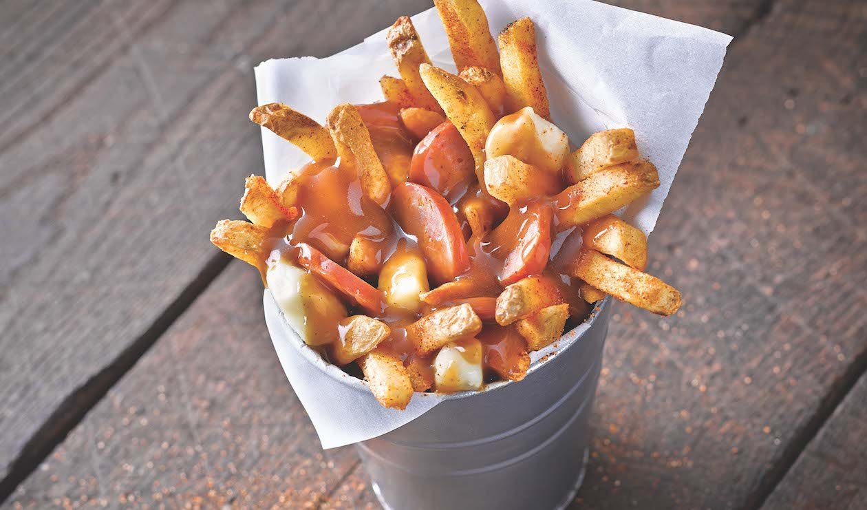 Loaded Cajun Poutine with Andouille Sausage – recipe Loaded Cajun Poutine with Andouille Sausage – recipe