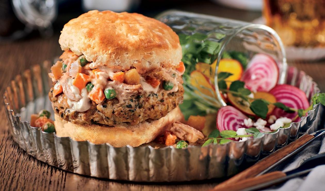 Smoked Chicken Pot Pie Burger – recipe Smoked Chicken Pot Pie Burger – recipe