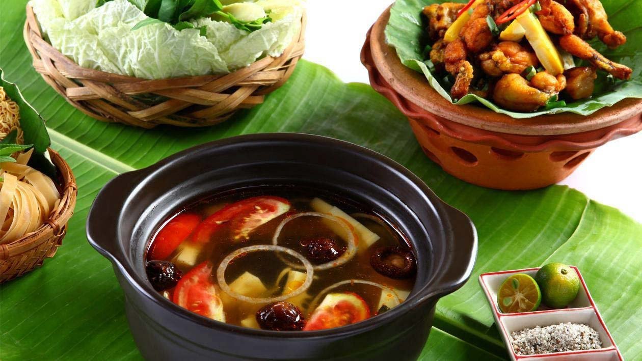 Yellow bamboo with Crispy Frog Hotpot Yellow bamboo with Crispy Frog Hotpot