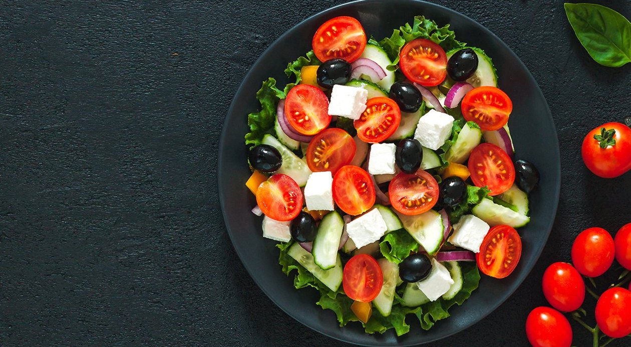 Ensalada de verduras griega. Ensalada de verduras griega.