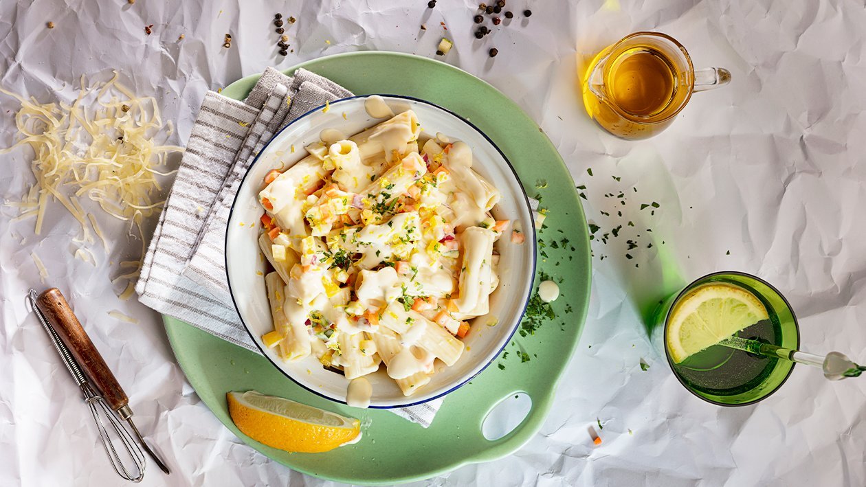 Salteado de pasta con vegetales Salteado de pasta con vegetales