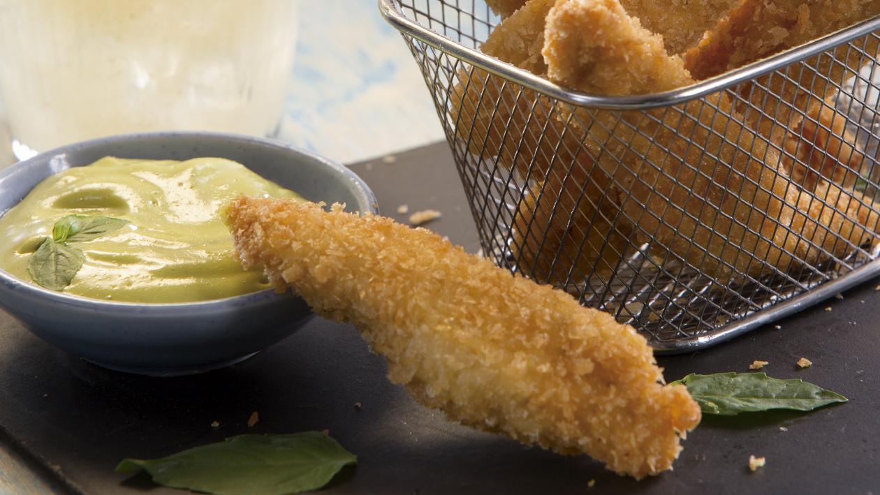Dedos de Pollo con Aderezo de Albahaca Dedos de Pollo con Aderezo de Albahaca