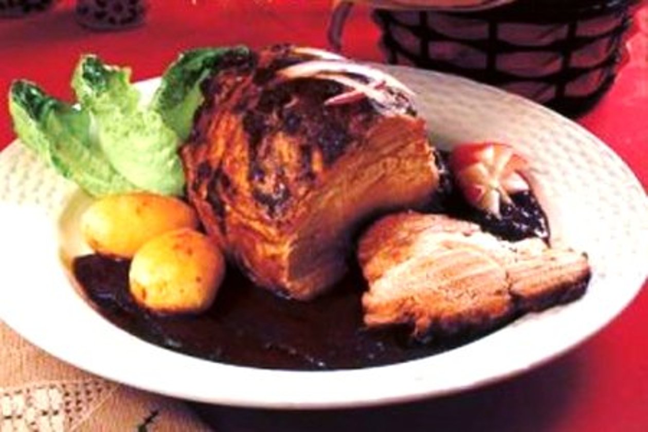 Lomito Relleno con Salsa de frutos rojos Lomito Relleno con Salsa de frutos rojos