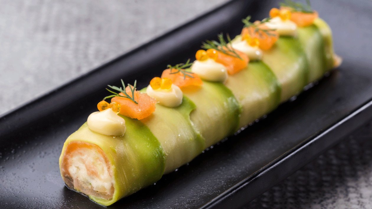 Canelón de Ensaladilla y Aguacate Canelón de Ensaladilla y Aguacate