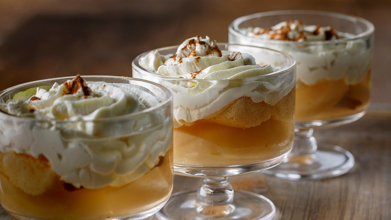 Copa de queso y peras confitadas al Cointreau Copa de queso y peras confitadas al Cointreau