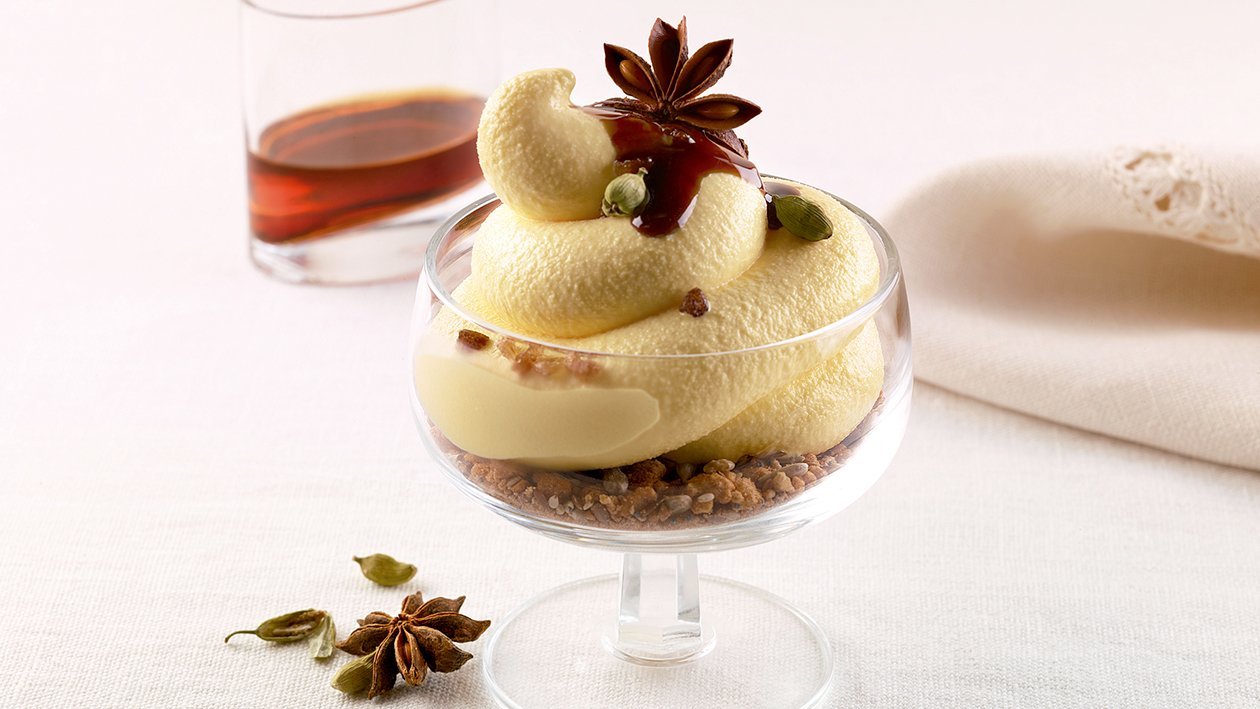 Crema catalana, cardamomo, anís estrellado y mezcla de semillas Crema catalana, cardamomo, anís estrellado y mezcla de semillas