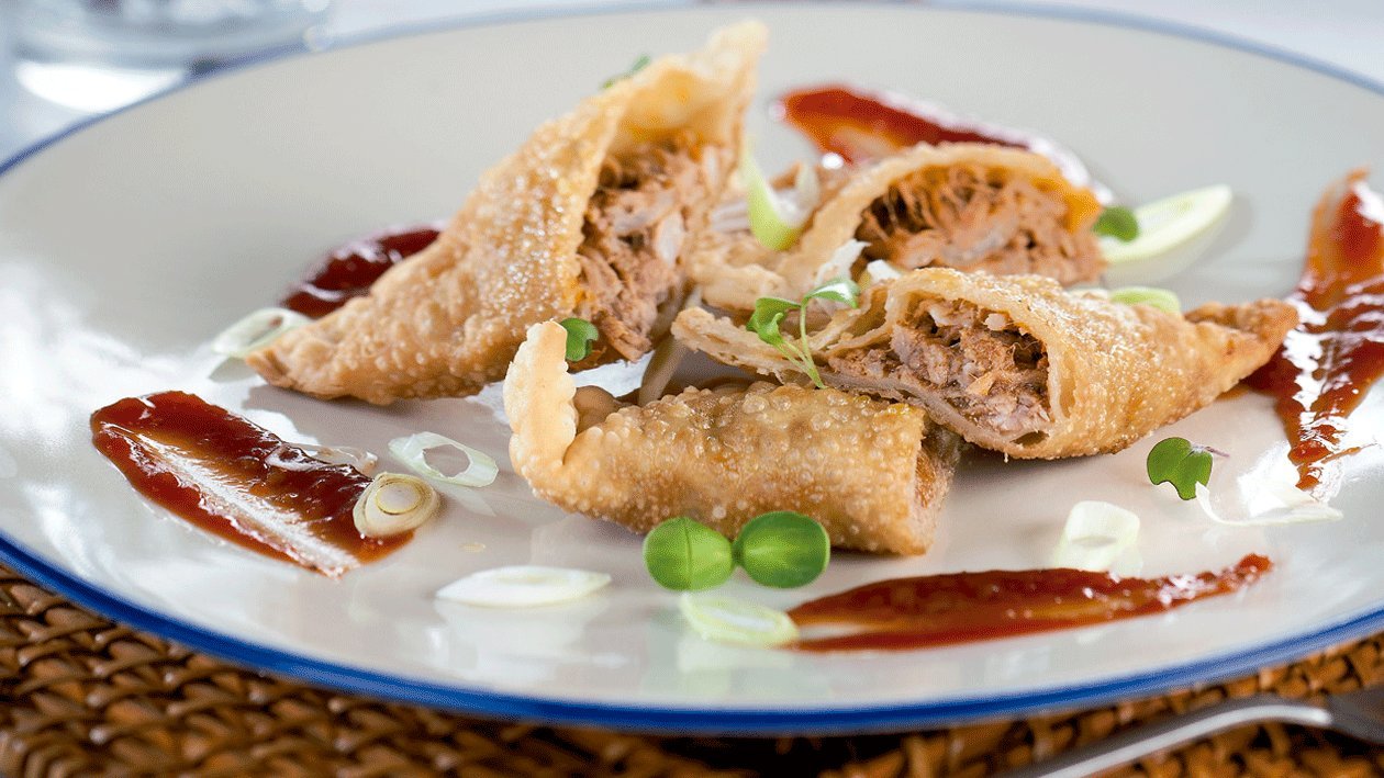 Empanadilla de cerdo marinado con salsa barbacoa Empanadilla de cerdo marinado con salsa barbacoa