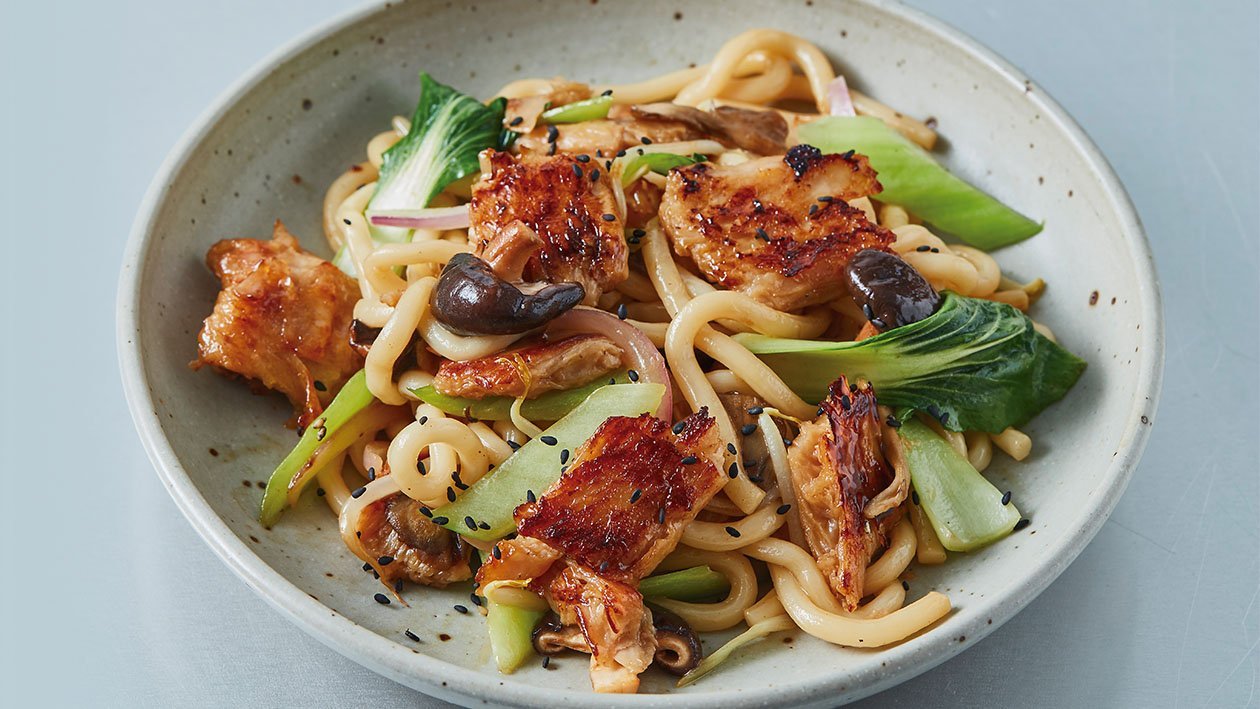 Fideos con NoPollo salteados Fideos con NoPollo salteados