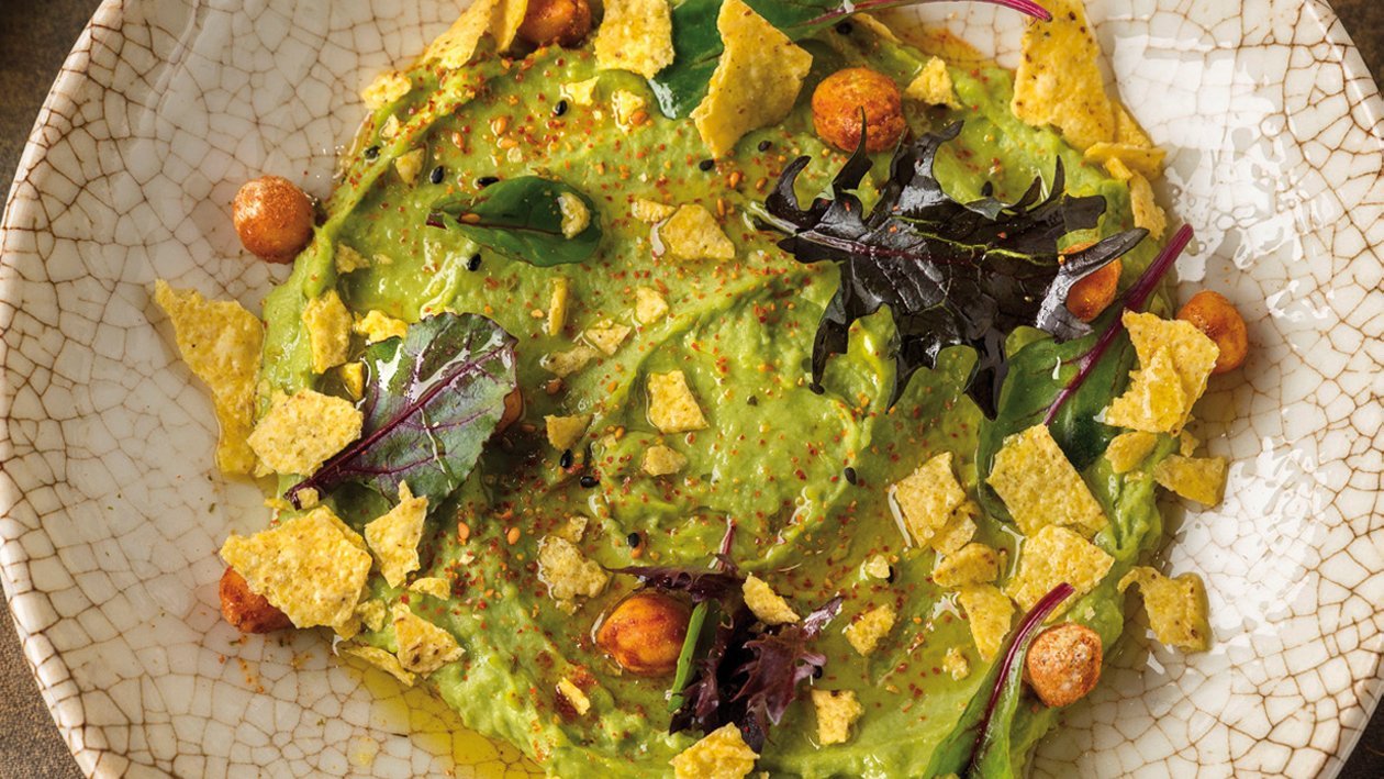 Hummus con aguacate y toque ahumado Hummus con aguacate y toque ahumado