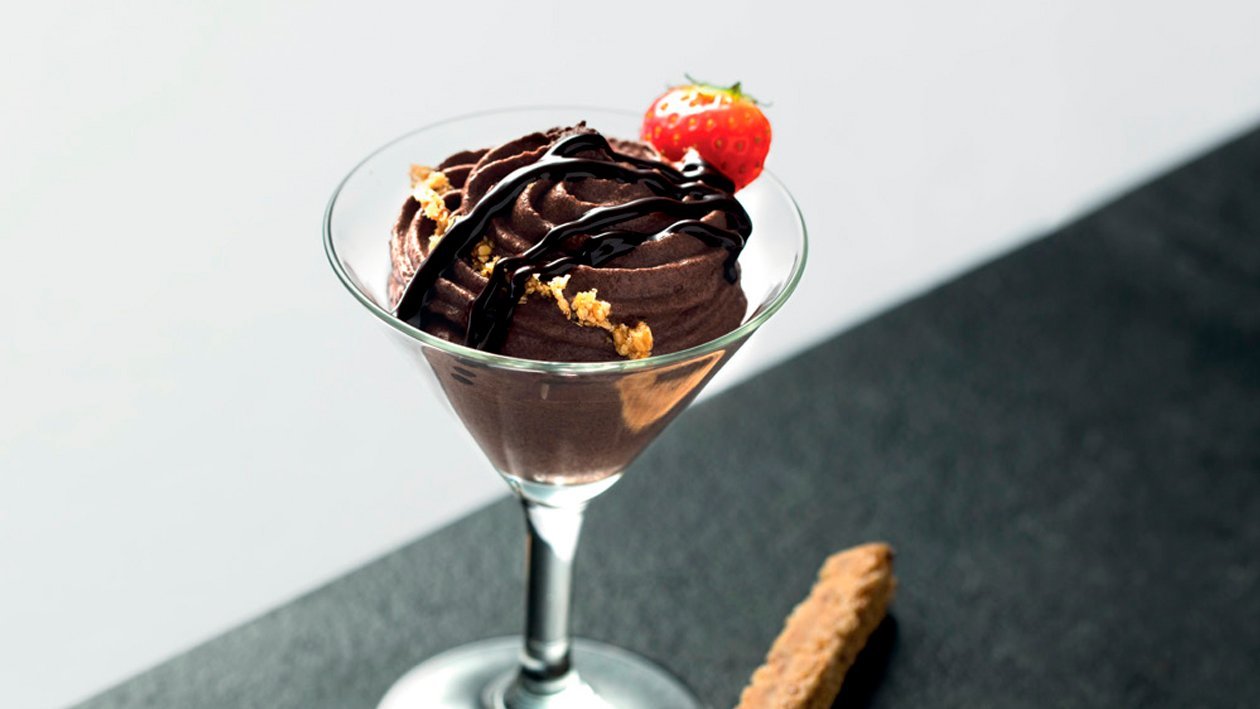 Mousse de chocolate con crujiente de sésamo Mousse de chocolate con crujiente de sésamo
