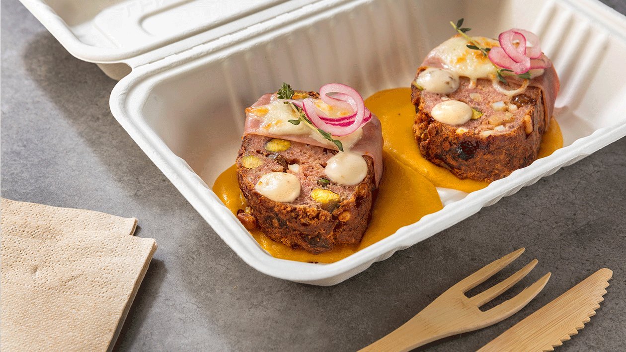 Pan de carne relleno de frutos secos y gratinado a la milanesa Pan de carne relleno de frutos secos y gratinado a la milanesa