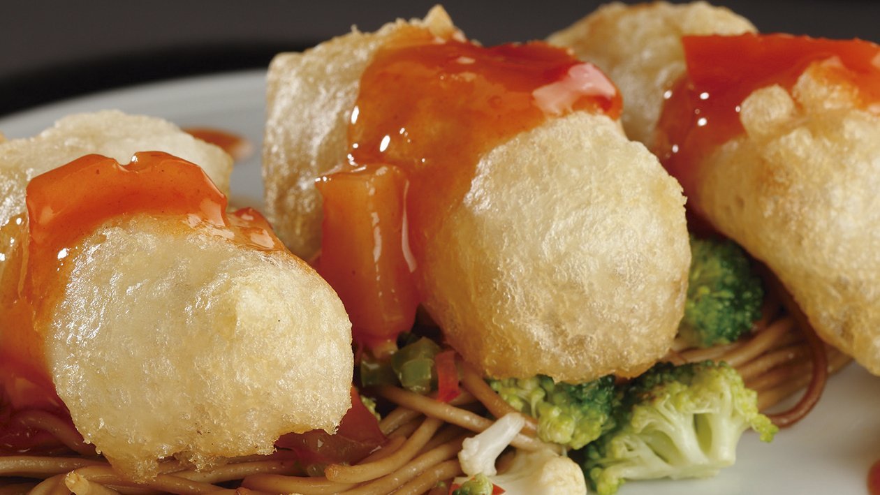 Rape en tempura con fideos salteados Rape en tempura con fideos salteados