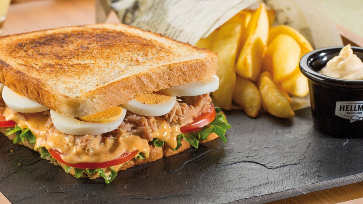 Sándwich de atún Sándwich de atún
