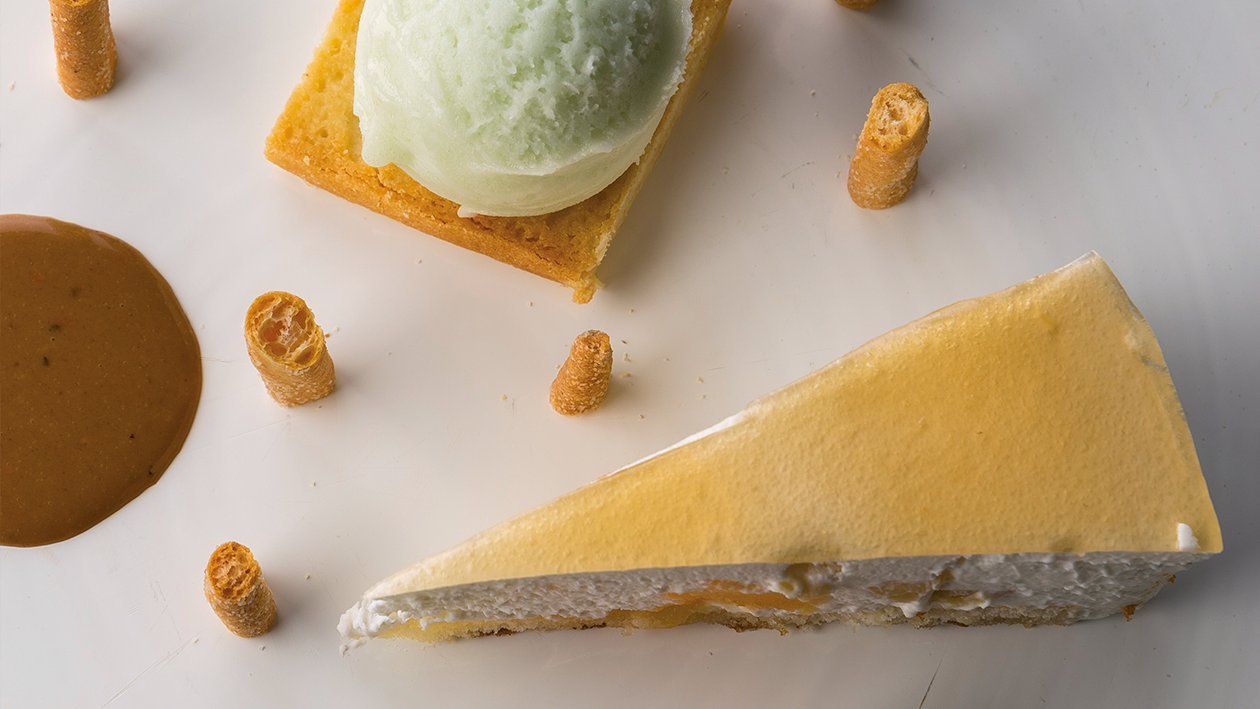 Tarta de sidra, salsa de toffee y sorbete de manzana verde Tarta de sidra, salsa de toffee y sorbete de manzana verde