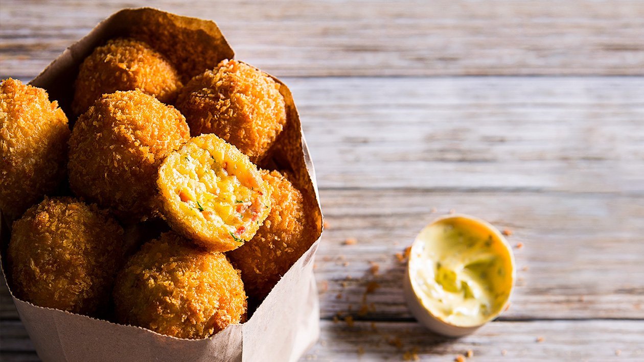 Suitsusingi ja Cheddari juustu kroketid Suitsusingi ja Cheddari juustu kroketid