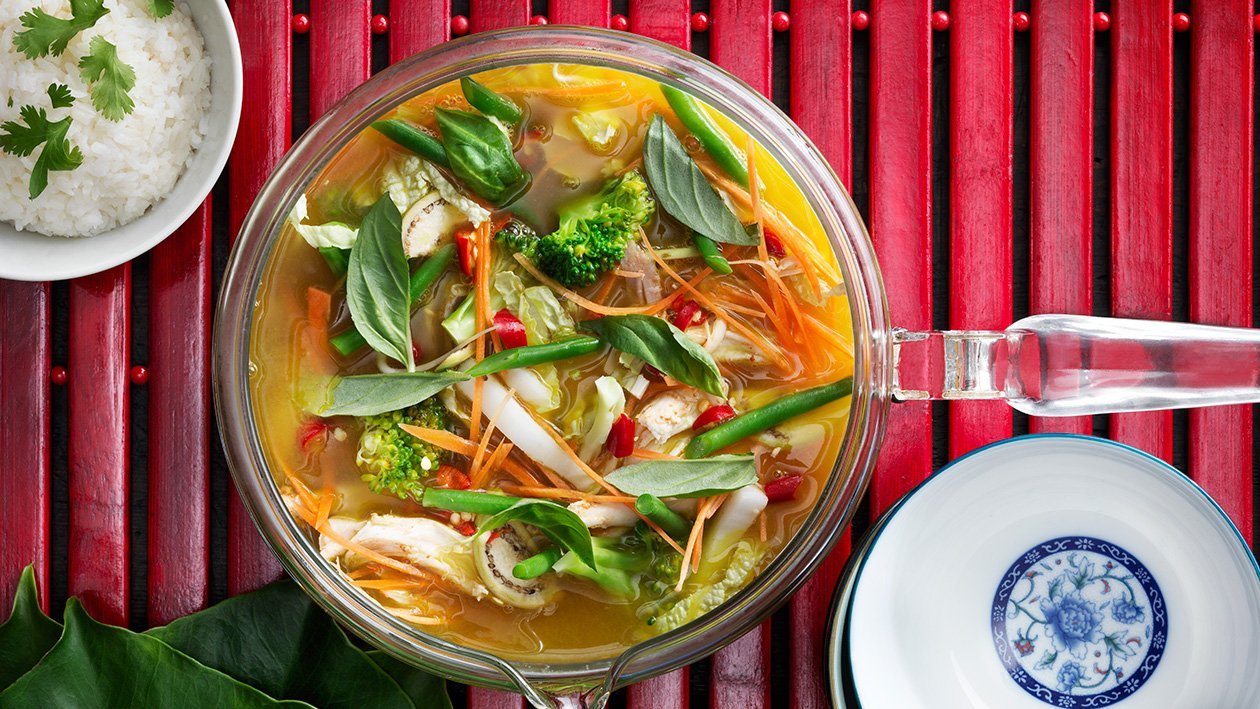 Keltainen thai-kanacurrykeitto – Resepti Keltainen thai-kanacurrykeitto – Resepti
