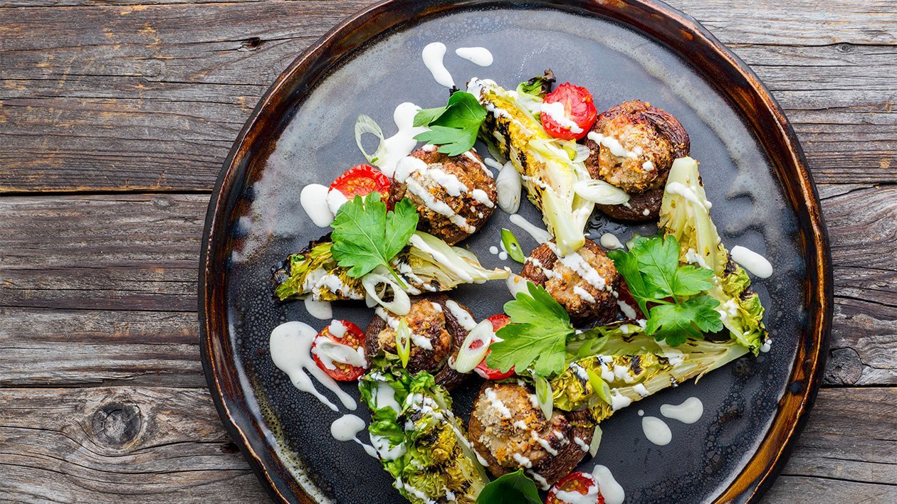Täytettyjä herkkusieniä Za'atar ja arabisalaattia – Resepti Täytettyjä herkkusieniä Za'atar ja arabisalaattia – Resepti