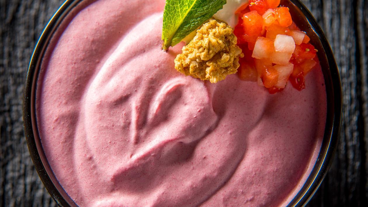 Bavarois aux fraises de Wépion et son granola aux noix – Recette Bavarois aux fraises de Wépion et son granola aux noix – Recette