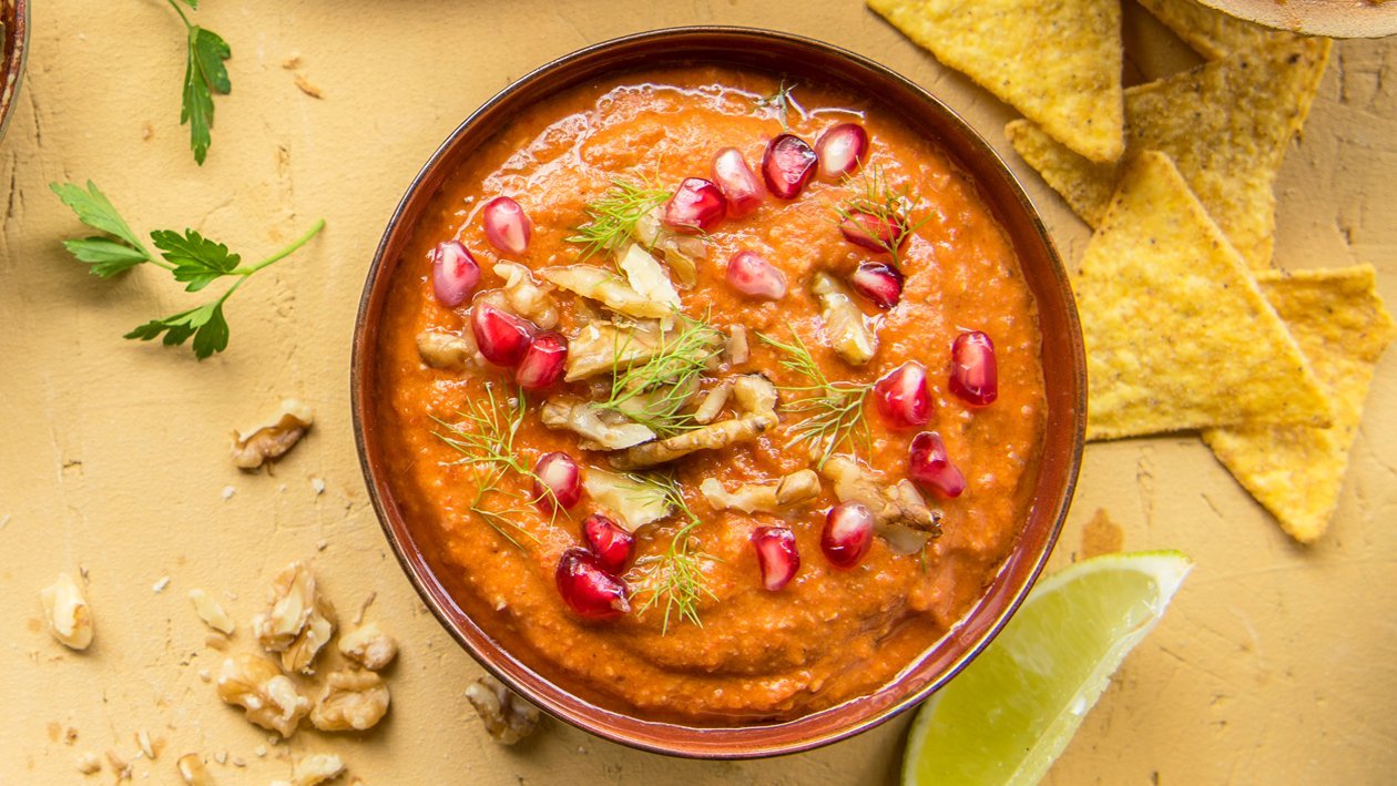 Muhammara syrien aux tomates, poivrons et noix