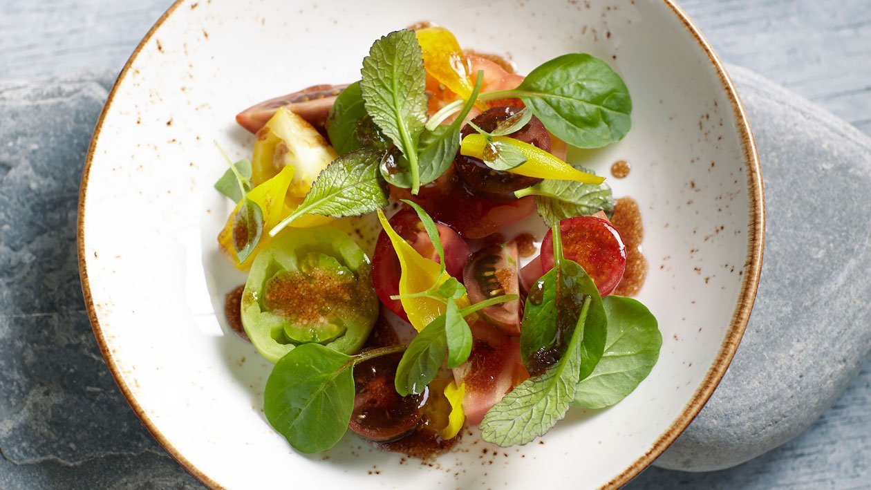 Salade colorée aux tomates et échalotes confites – Recette Salade colorée aux tomates et échalotes confites – Recette